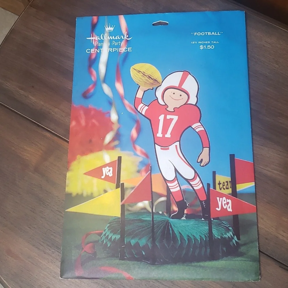 Hallmark VTG Football Player Honeycomb Centerpiece Table Decor
